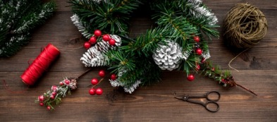 Decorare la tavola di Natale con le delizie di orto e frutteto